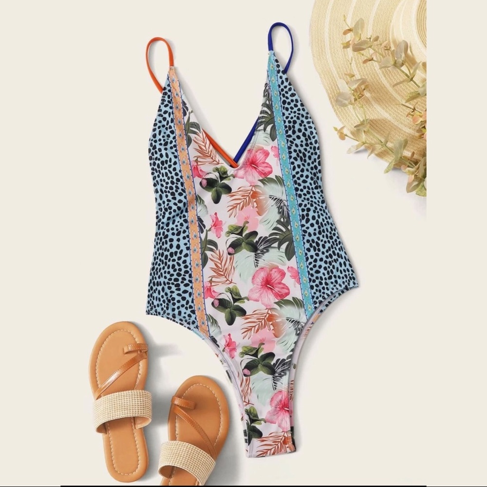 ✨Leopard & Floral Print Swimsuit✨